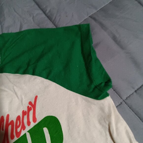 Cherry 7-UP Officially Licensed Women T-Shirt XS Cream Green Baby Tee Retro 7up - Picture 4 of 6